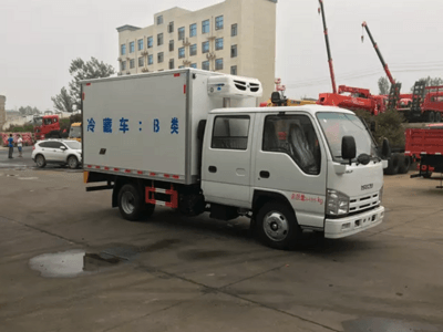 (國六)五十鈴雙排冷藏車(chē)圖片