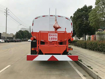 東風天龍後八輪20噸灑水車(chē)圖片